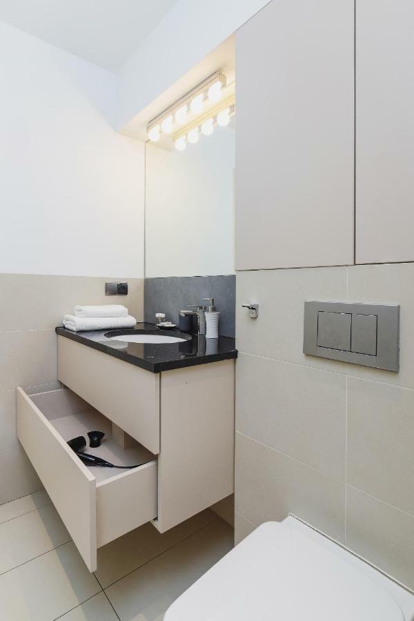 Apartments Cracow Miodowa By Renters 克拉科夫 外观 照片