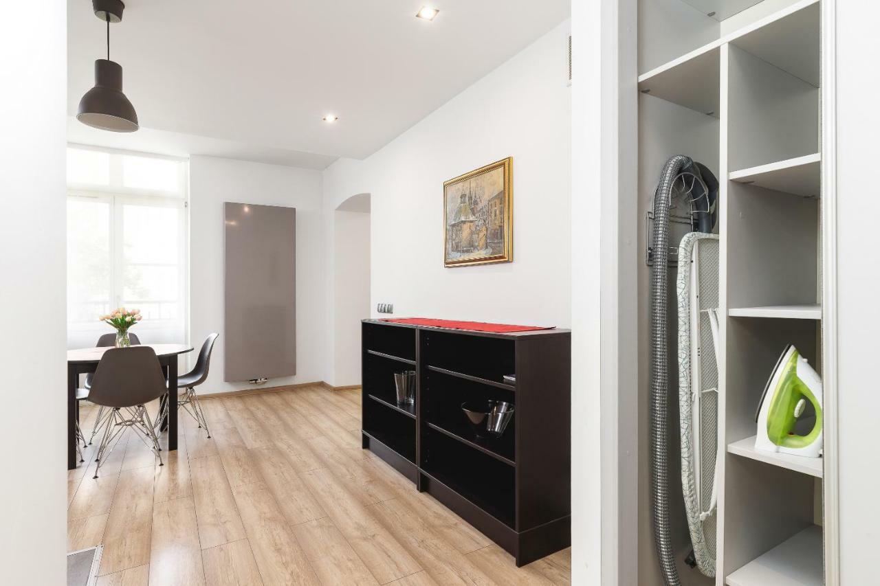 Apartments Cracow Miodowa By Renters 克拉科夫 外观 照片